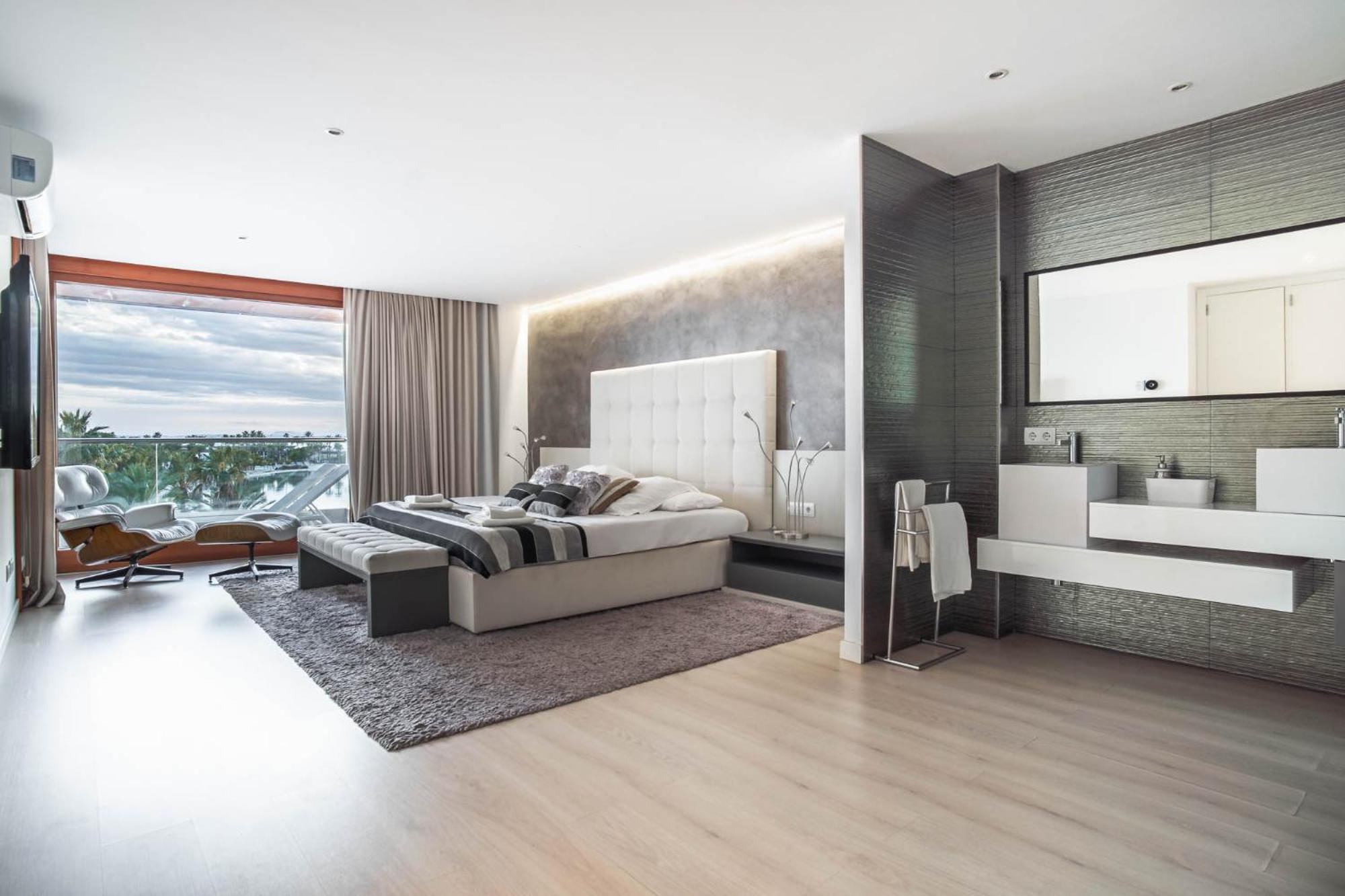 Luxury Sea View Apartment In Puerto De Alcudia Luaran gambar