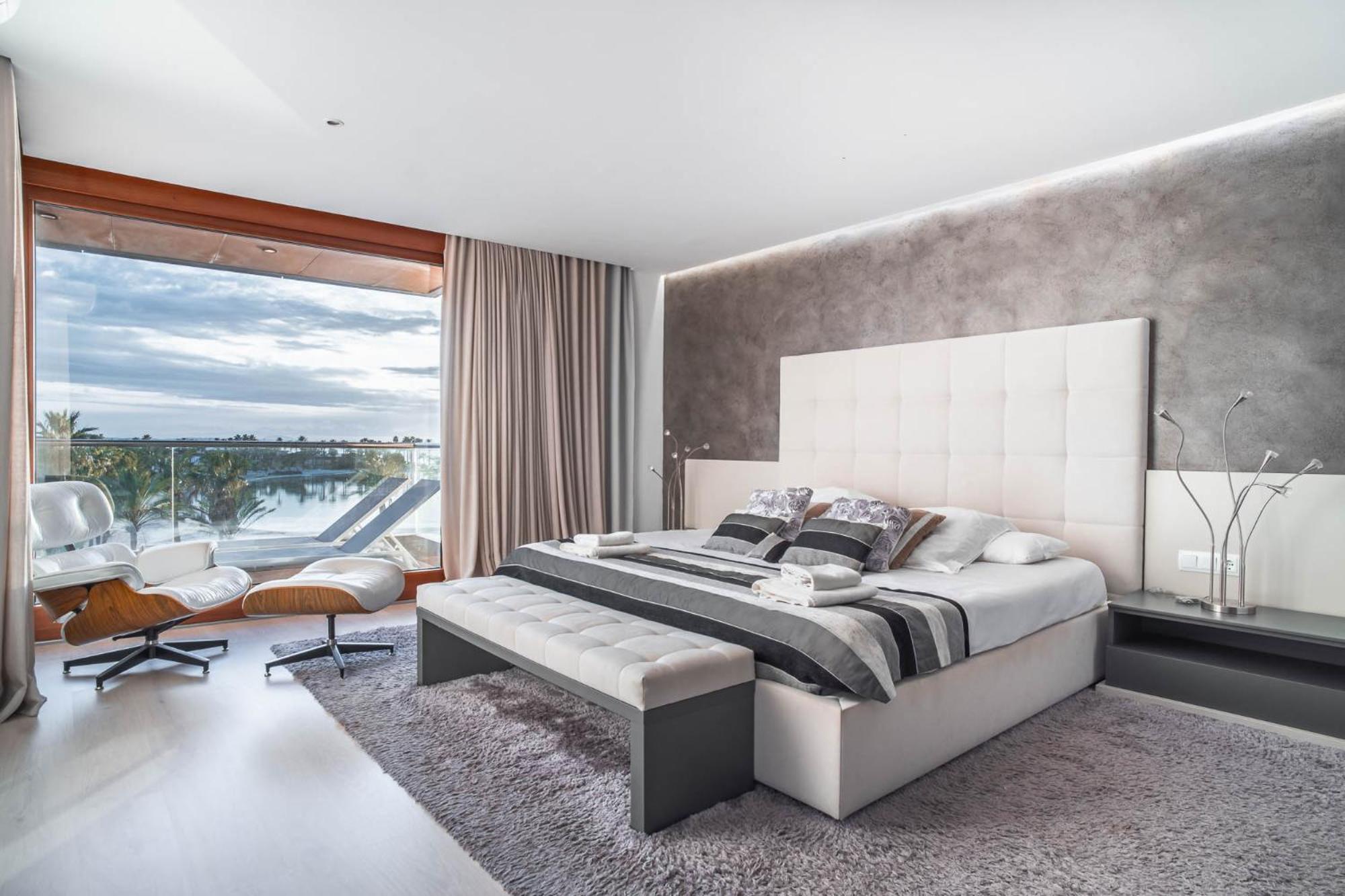 Luxury Sea View Apartment In Puerto De Alcudia Luaran gambar